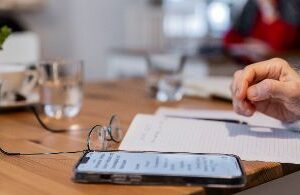 Klicks und Tricks: Digitale  Kompetenz für das beste Alter